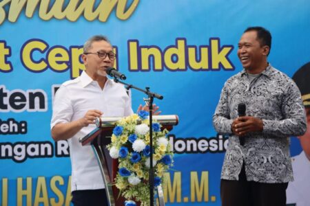 Menteri perdagangan Zulkifli Hasan saat di Cepu Blora