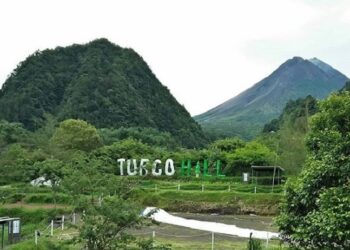 Wisata Yogyakarta, Makam dengan Pemandangan Indah di Puncak Bukit