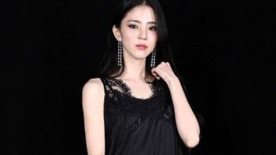 Han So Hee Tampil Nyeker di Paris Fashion Week, Netizen: Nyeker Tapi Tetap Elegan