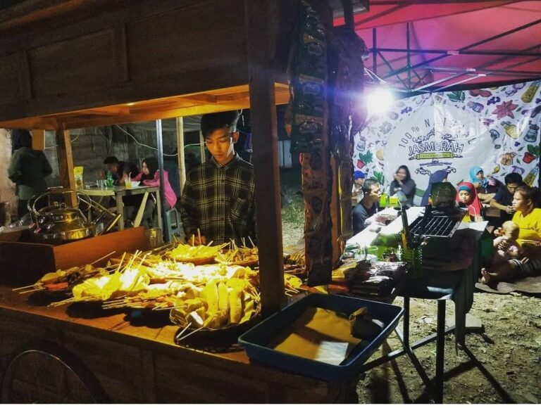 Tempat Nongkrong di Cepu, Pusat Angkringan Tuk Buntung Cepu Jadi Pilihan Tepat