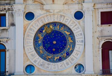 Ramalan Zodiak Mingguan 1 hingga 7 Januari 2024: Ada yang Bakal Bernasib Baik, Ada yang Bakal Bernasib Buruk!