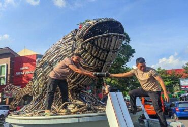 Ada yang Unik! Ribuang Knalpot Brong Dirubah Menjadi Patung Ikan Bandeng