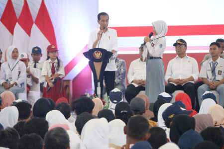 Pelajar SD, SMP dan SMA di Blora Dapat Bantuan PIP 2024 dari Presiden Jokowi