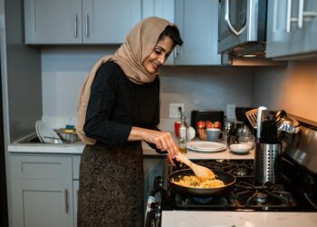 Ibu Wajib Coba! Resep Nasi Goreng Telur Asin yang Lezat dan Mudah Dibuat