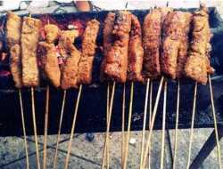 Kuliner Unik : Sate Kere dan Kerupuk Melarat, Makanan yang Identik dengan Kemiskinan