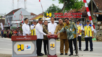 3 Jalan Inpres di Kabupaten Blora Diresmikan Presiden Jokowi
