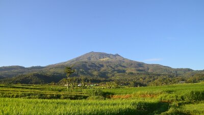 Misteri Gunung Lawu, Menelusuri Sejarah di Balik Legenda Prabu Brawijaya V