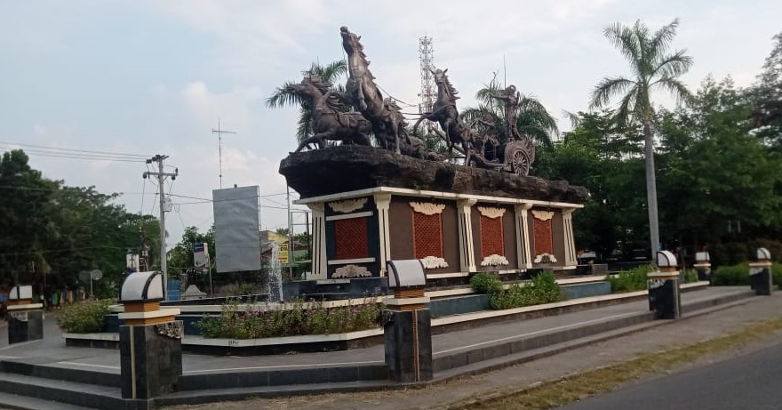 Misteri Dibalik Patung Arjuna Wiwaha di Taman Seribu Lampu Cepu, Simbol Kekuasaan Baru?