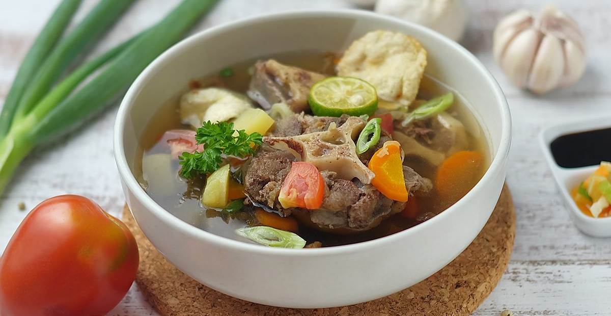 Resep Sup Iga Bening Sederhana dan Lezat untuk Musim Hujan
