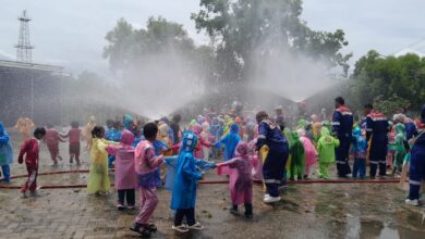 Edukasi Seru Pemadam Kebakaran Pertamina EP Field Cepu, Warnai Keceriaan Anak-anak TK