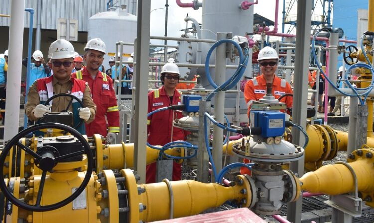 Banggai Sulawesi Tengah Bersinar! 30.000 Rumah Teraliri Listrik Berkat Duet Maut Stasiun Pengukuran Gas PLN dan PLTMG Luwuk 40 MW!