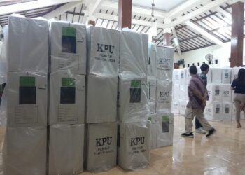 1.205 Kotak Suara Tiba di Cepu Blora, Petugas Siaga 24 Jam Jaga Logistik Pemilu 2024