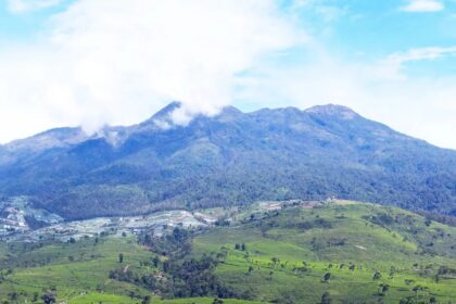 Menantang Maut di Gunung Lawu, Menyingkap Misteri Sumpah Prabu Brawijaya V, Ada Kaitanya dengan Cepu Blora?