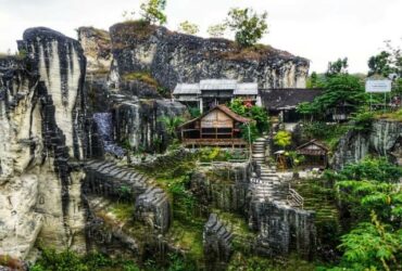 Pesona Wisata Gunung Pegat Lamongan: Mitos, Sejarah, dan Keindahan Alam