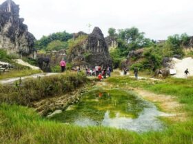 Menelusuri Jejak Sejarah di Balik Pesona Gunung Pegat Lamongan