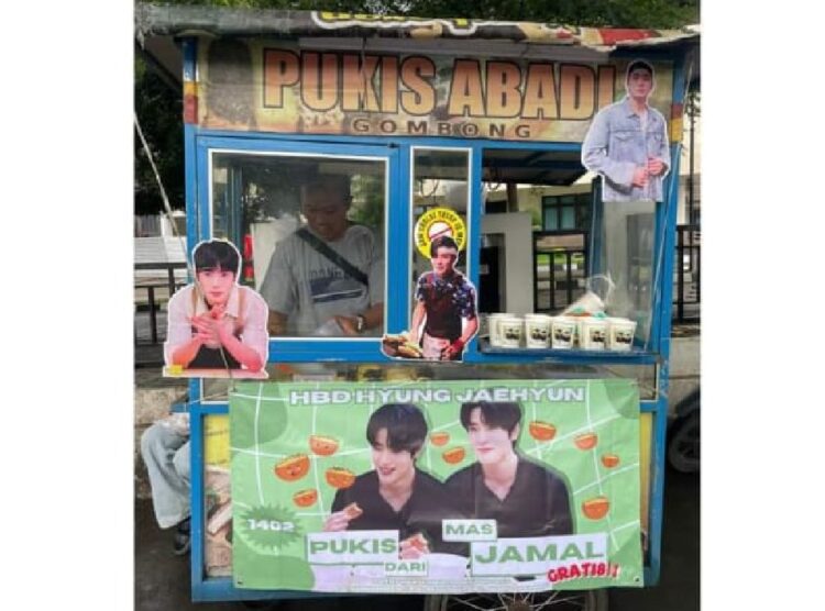 Dari Tahu Bulat Hingga Penjual Pukis, Penggemar Merayakan Ulang Tahun Jaehyun NCT 1 Dari Tahu Bulat Hingga Penjual Pukis, Penggemar Merayakan Ulang Tahun Jaehyun NCT