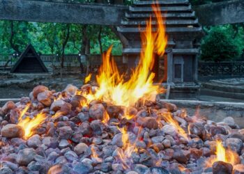 Harga Tiket, Akses dan Fasilitas di Kayangan Api Bojonegoro