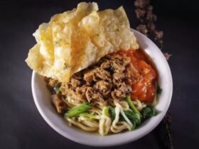 Resep Mudah Membuat Mie Ayam Khas Cepu yang Lezat