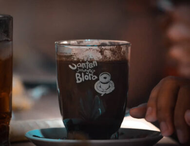 Nikmatnya Kopi Santan Khas Blora Kombinasi Sempurna Kopi dan Santan Ala Blora yang Bikin Lupa Nama Mantan