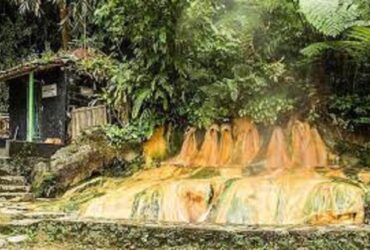 Jejak Petualang, Menyingkap Pesona Pancuran Pitu Baturraden di Lereng Gunung Slamet