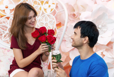 Sejarah Hari Valentine Dari Ritual Romawi Kuno Hingga Menjadi Tradisi Pemberian Bunga Dan Cokelat