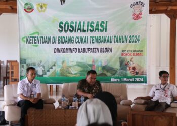 KPPBC Tipe Madya Kudus Berikan Edukasi Tentang Cukai dan Ciri-Ciri Rokok Ilegal kepada Penyiar Radio di Blora