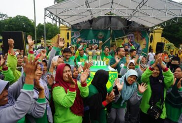 Blora Kirabkan Piala Adipura Keliling Kota
