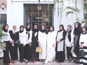 Anti Ribet! 5 Inspirasi Dresscode Bukber Puasa Ramadhan Simple Tapi Stylish