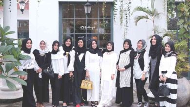 Anti Ribet! 5 Inspirasi Dresscode Bukber Puasa Ramadhan Simple Tapi Stylish