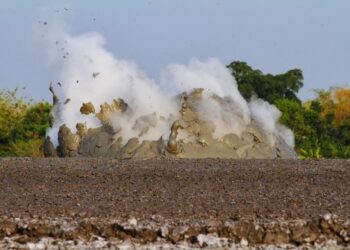 Rahasia di Balik Letusan Lumpur Bledug Kuwu: Menemukan Pesona Alam yang Eksotis
