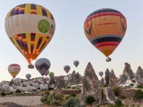 Menjelajahi Keindahan Indonesia dengan Wisata Balon Udara