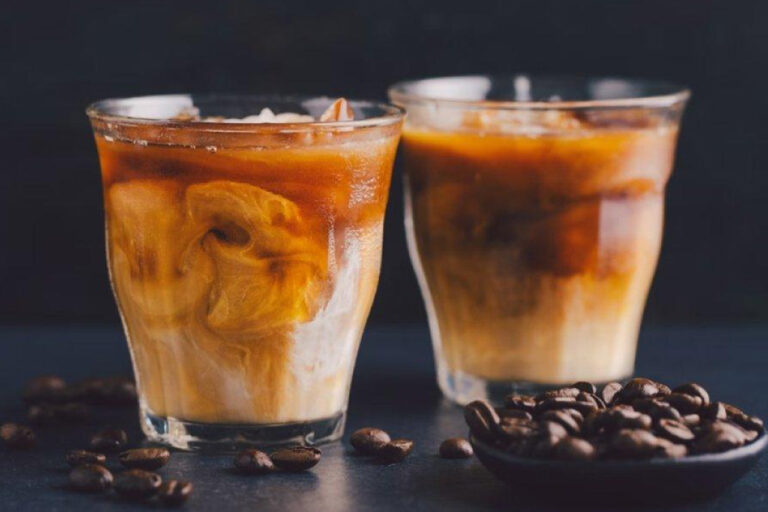 Coba Sekarang Resep Ideal Bikin Kopi Santan yang Nikmat dan Creamy Ala Anak Rumahan