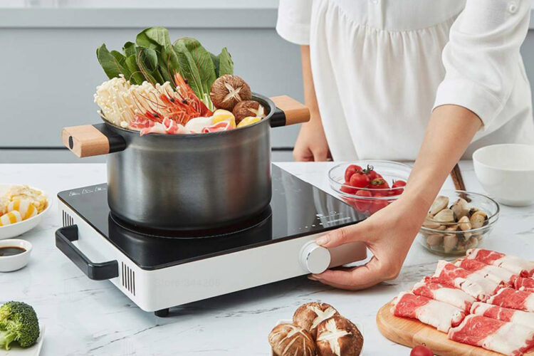 Harganya Cuma 400 Ribuan Kompor Induksi Xiaomi QCooker Kompor Listrik yang Bikin Gas Melon Auto Tersingkir