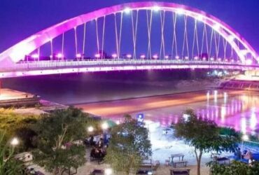 Jembatan Sosrodilogo, Tempat Ngabuburit Asyik dengan Pemandangan Menawan di Bojonegoro
