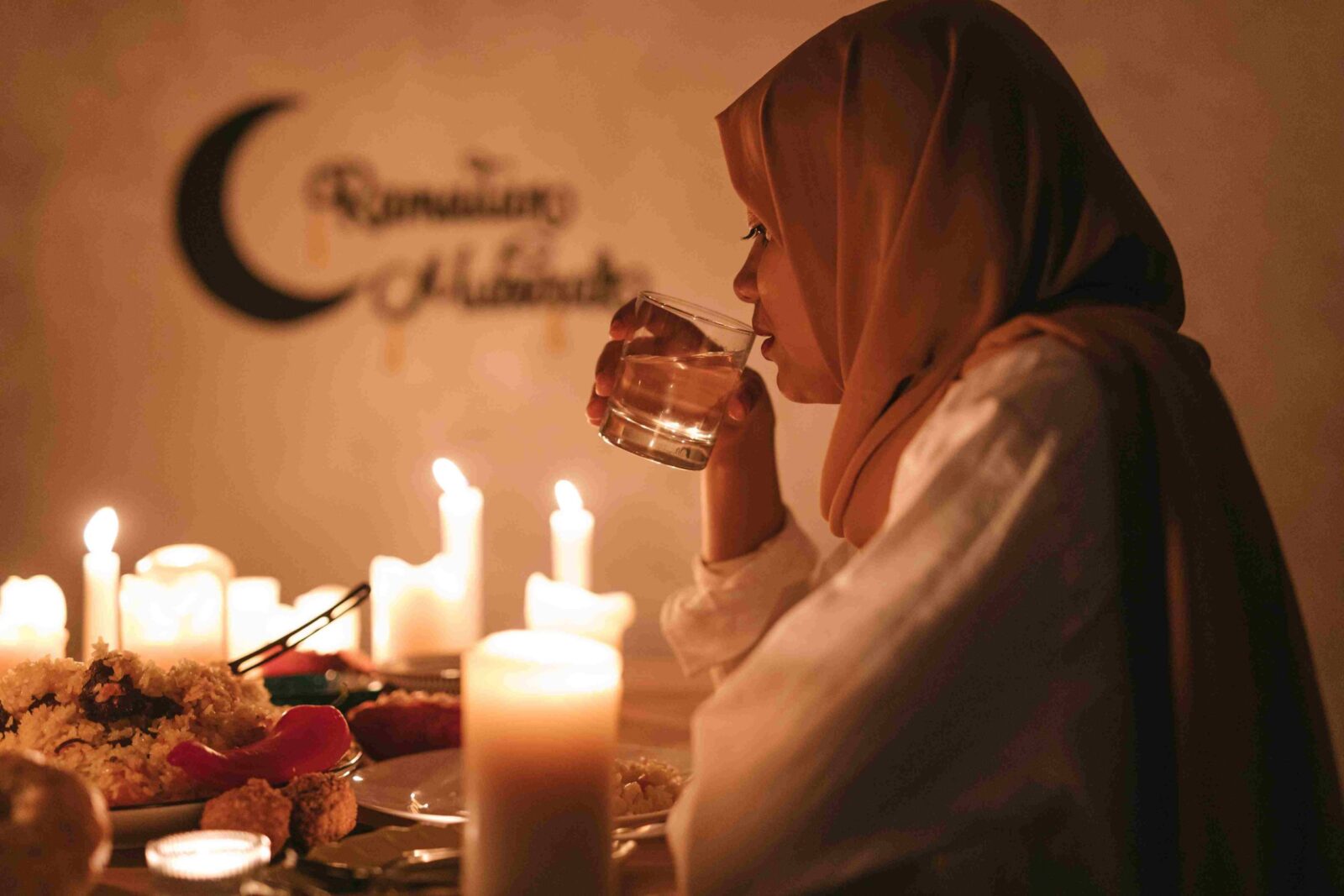 Menjelajahi Keindahan Tersembunyi Ramadhan: Membuka Pintu Surga dan Menjinakkan Setan