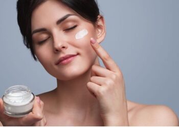 Rekomendasi Skincare Terbaik untuk Perempuan Blora, Bisa Anda Dapatkan di Indomart dan Alfamart 2 Rekomendasi Skincare Terbaik untuk Perempuan Blora, Bisa Anda Dapatkan di Indomart dan Alfamart