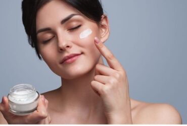 Rekomendasi Skincare Terbaik untuk Perempuan Blora, Bisa Anda Dapatkan di Indomart dan Alfamart