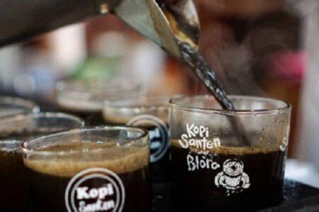 Wajib Coba Secangkir Kopi Santan Khas Blora Bisa Bikin Kamu Lebih Semangat dari Superhero