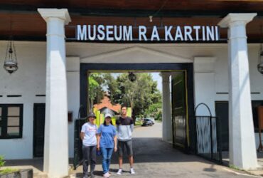 Menjelajah Jejak Sejarah, Keindahan Alam, dan Keindahan Pantai Kabupaten Rembang