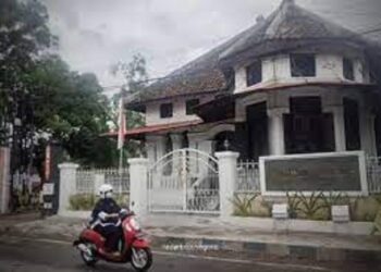 Menelusuri Jejak Sejarah, Keajaiban Arsitektur Kolonial di Padangan Bojonegoro