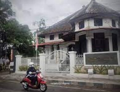 Menelusuri Jejak Sejarah, Keajaiban Arsitektur Kolonial di Padangan Bojonegoro