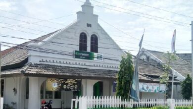Bangunan Perkantoran Pegadaian Cepu, Perpaduan Arsitektur Eropa dan Kearifan Lokal