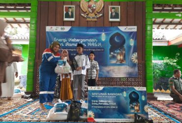 PEPC Tebar Kebahagian, Buka Besama dan Berbagi Bingkisa kepada Warga Desa Sekitar Lapangan
