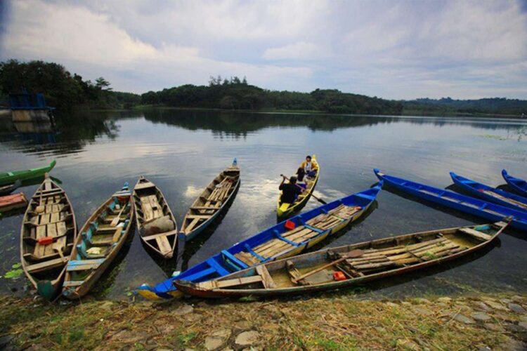Dibangun Sejak 1919 Destinasi Wisata Alam di Blora Ini Tawarkan View Paling Ikonik Incaran Para Fotografer