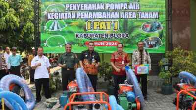 Mantap Kementan Ri Salurkan Bantuan 164 Unit Pompa Air Buat Petani Blora Ini Rinciannya