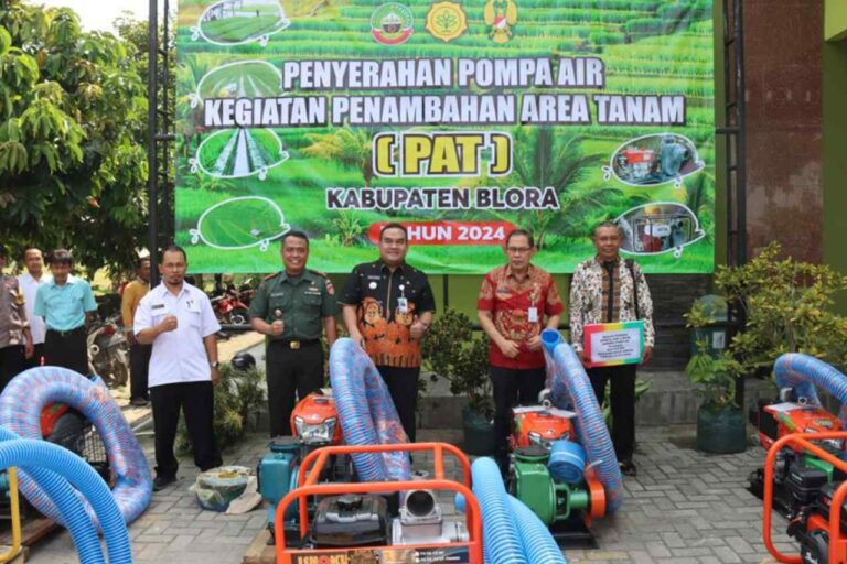 Mantap Kementan Ri Salurkan Bantuan 164 Unit Pompa Air Buat Petani Blora Ini Rinciannya