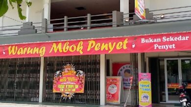 Warung Mbok Penyet, Surga Kuliner di Blora yang Instagramable