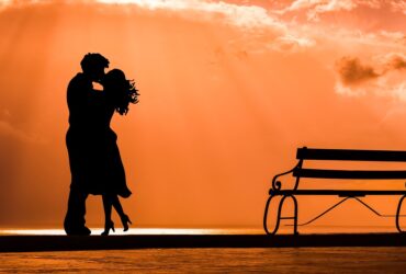 Menemukan Kecocokan Astrologi, Berikut INI 10 Zodiak yang Paling Cocok Menjadi Pasangan