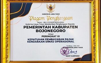 Pemkab Bojonegoro Raih Peringkat 3 Kepatuhan Pembayaran Pajak Kendaraan Dinas!