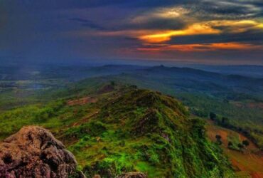 Pesona Bukit Pencu Destinasi Wisata Alam di Blora Paling Ngehits dengan Sejuta View Menarik